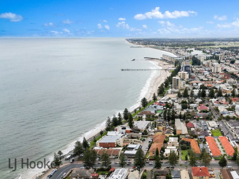 11/3 Broadway, Glenelg South SA 5045