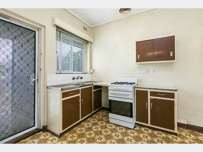 88 May Terrace, Ottoway SA 5013