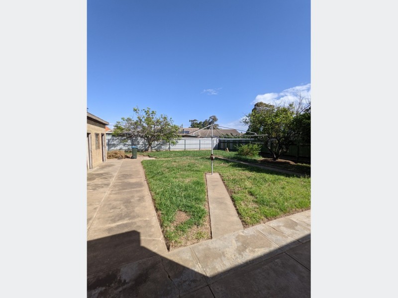88 May Terrace, Ottoway SA 5013