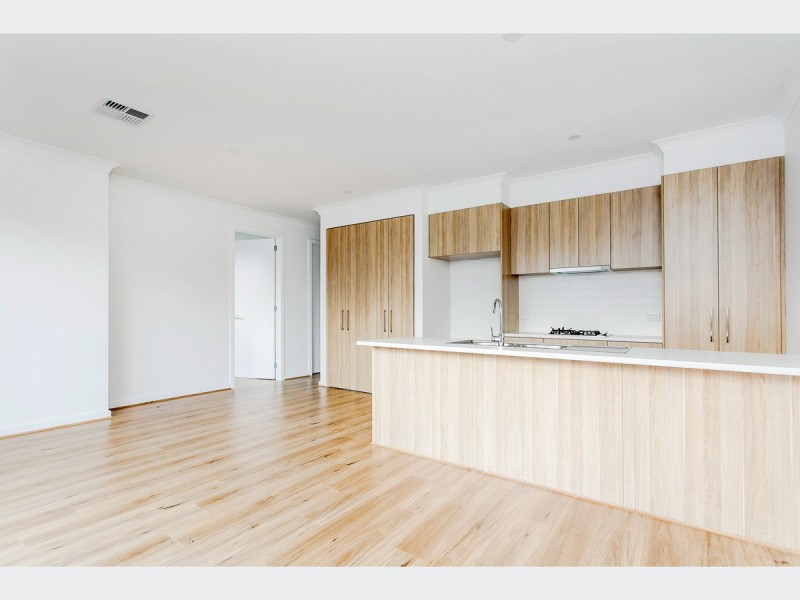 24 Hyacinth Crescent, Christie Downs SA 5164