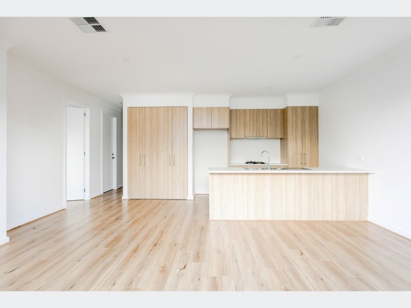 24 Hyacinth Crescent, Christie Downs SA 5164