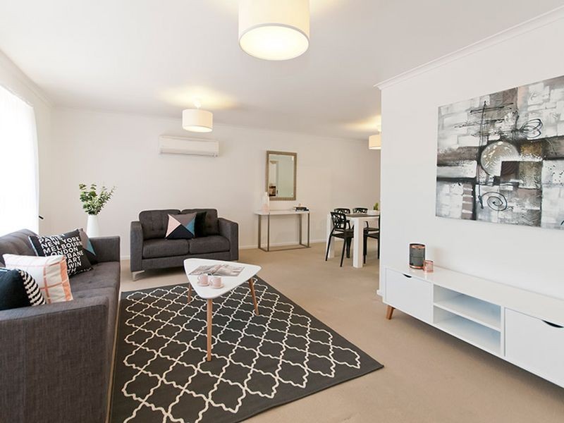 8 Hutt Place, Modbury Heights SA 5092