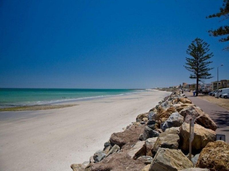 2/3 Broadway, Glenelg South SA 5045