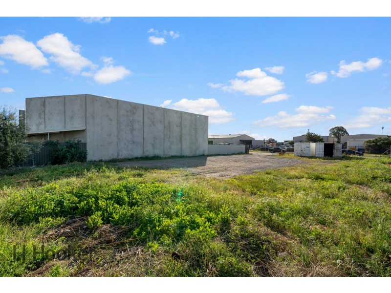 7 Watervale Drive, Green Fields SA 5107