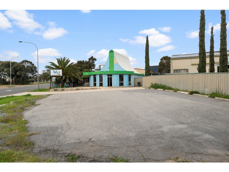 13 Diagonal Road, Cavan SA 5094