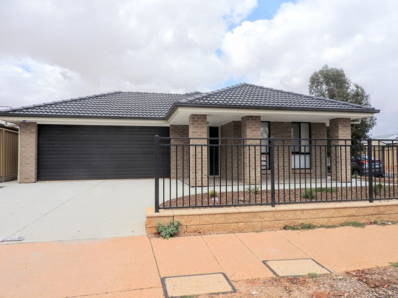 54 Douglas Drive, Munno Para SA 5115