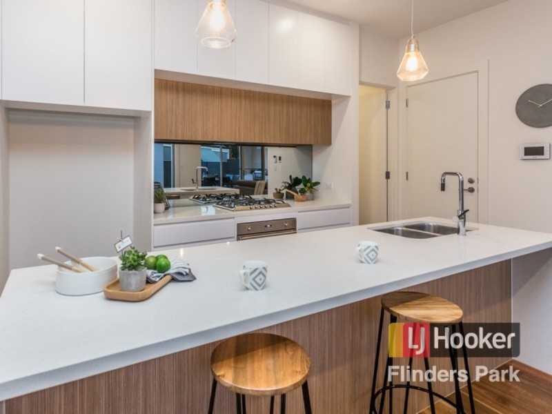 2 Cudmore Terrace, Henley Beach South SA 5022