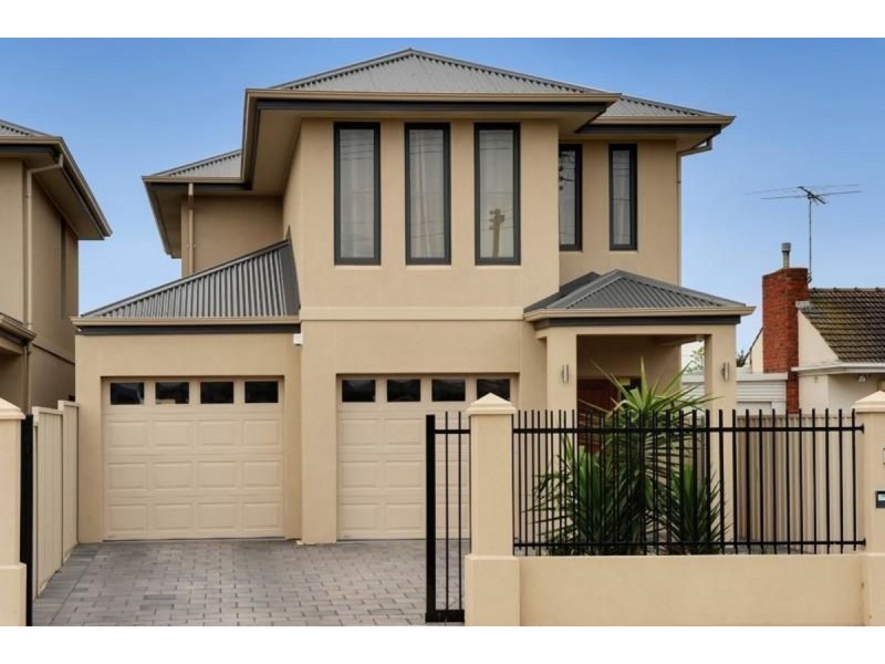 8 Hewitt Crescent, Woodville South SA 5011