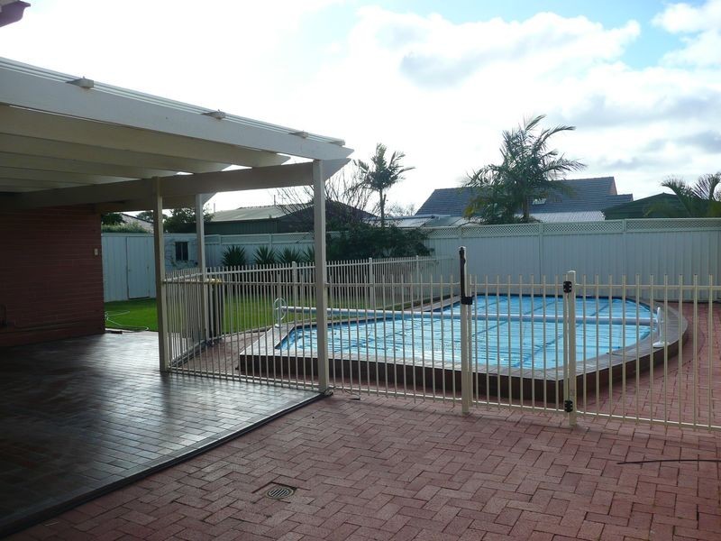 6 Huntington Avenue, Fulham SA 5024