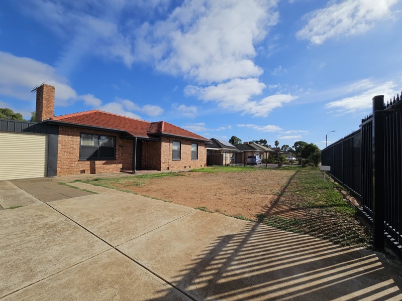 138 Philip Highway, Elizabeth South SA 5112