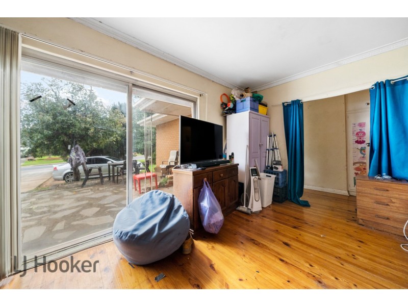 32 Bains Road, Morphett Vale SA 5162