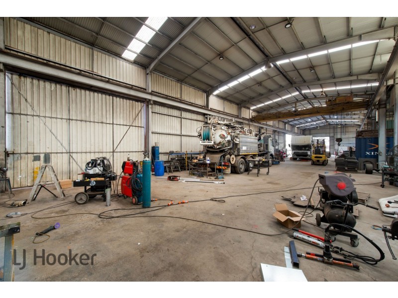 10 Millers Road, Wingfield SA 5013