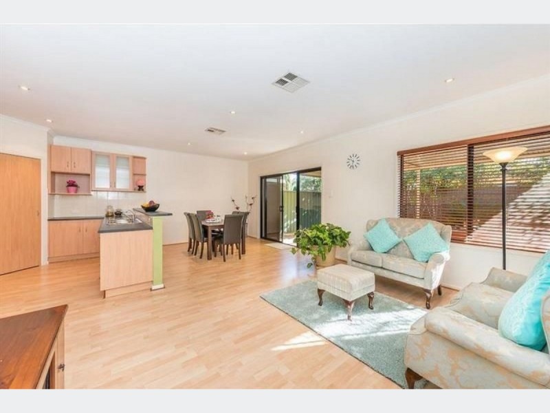 7A Sandpiper Chase, Mawson Lakes SA 5095