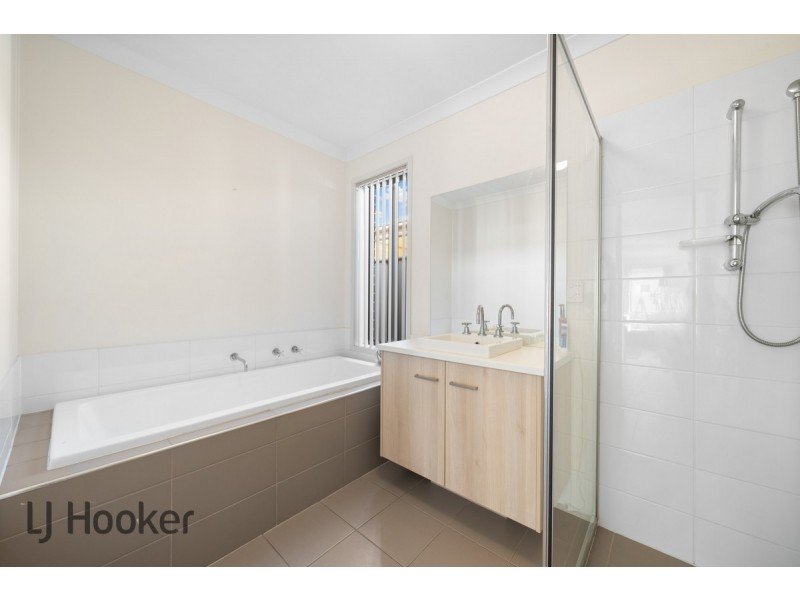 64 Admiralty Circuit, Smithfield SA 5114