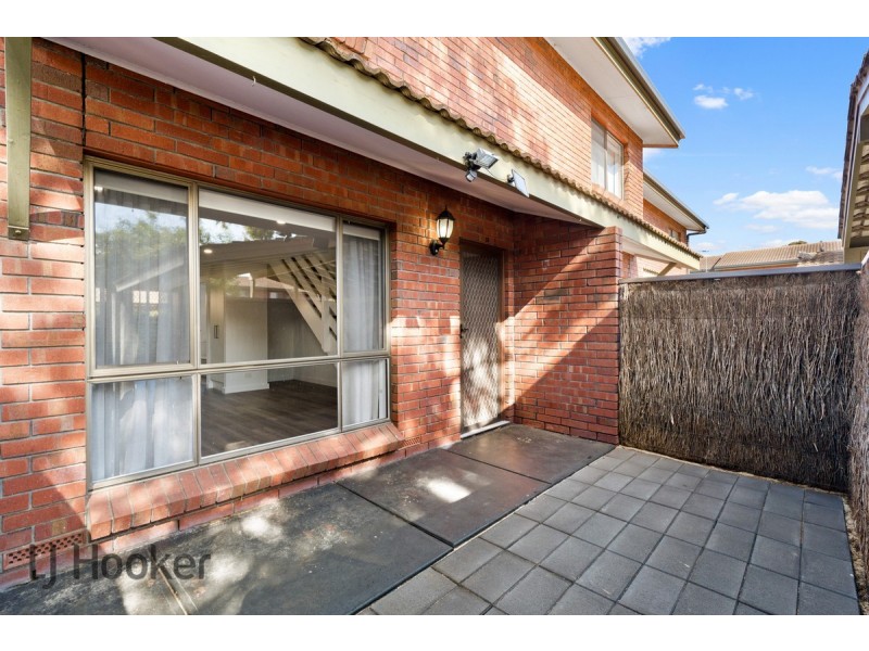 18/31 Brebner Drive, West Lakes SA 5021