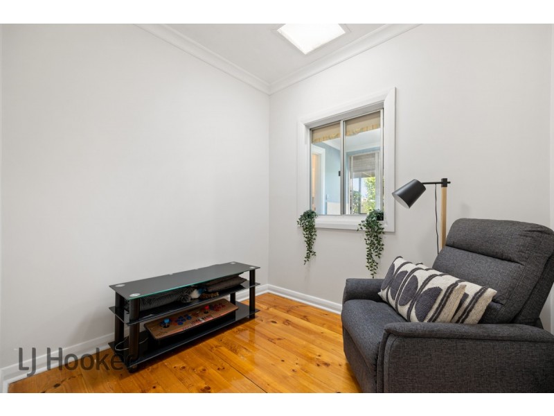 37 Addison Road, Pennington SA 5013