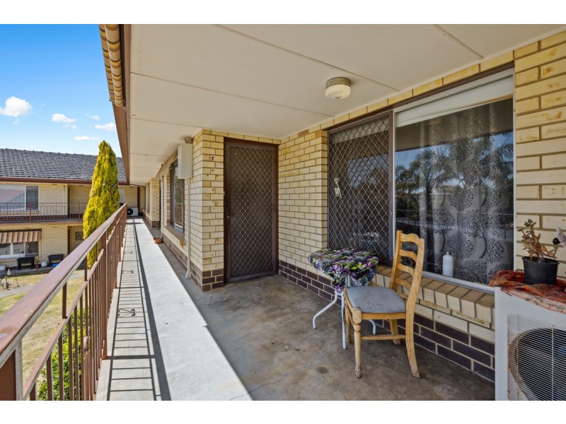 7/11 Lewis Street, Brooklyn Park SA 5032