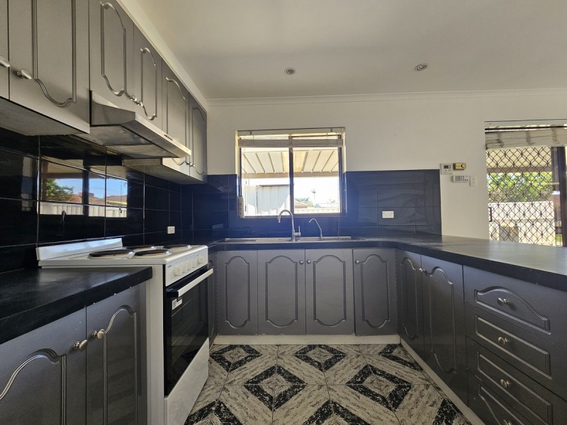 5 Phillia Court, Mansfield Park SA 5012