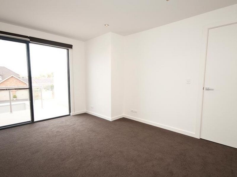 43 McDonald Grove, West Lakes SA 5021