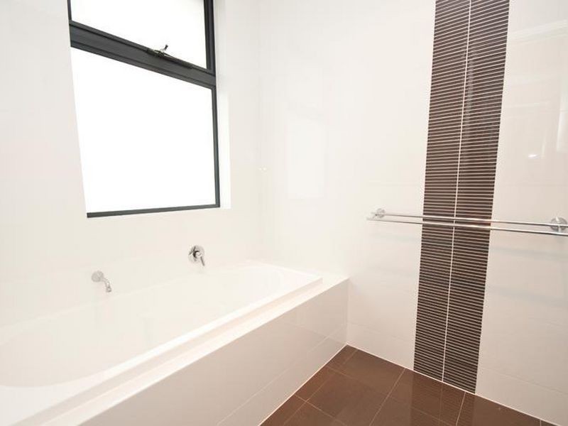 43 McDonald Grove, West Lakes SA 5021