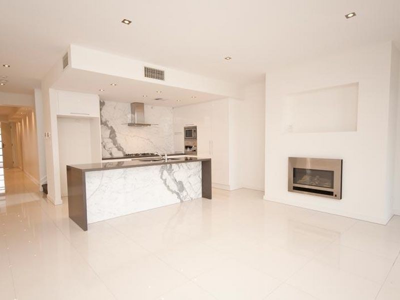 43 McDonald Grove, West Lakes SA 5021