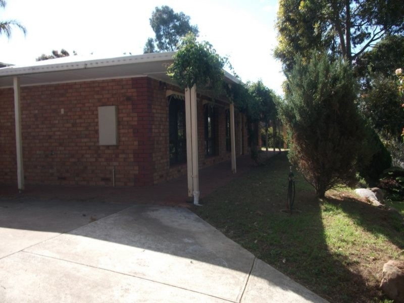 15 Latimer Crescent, Trott Park SA 5158
