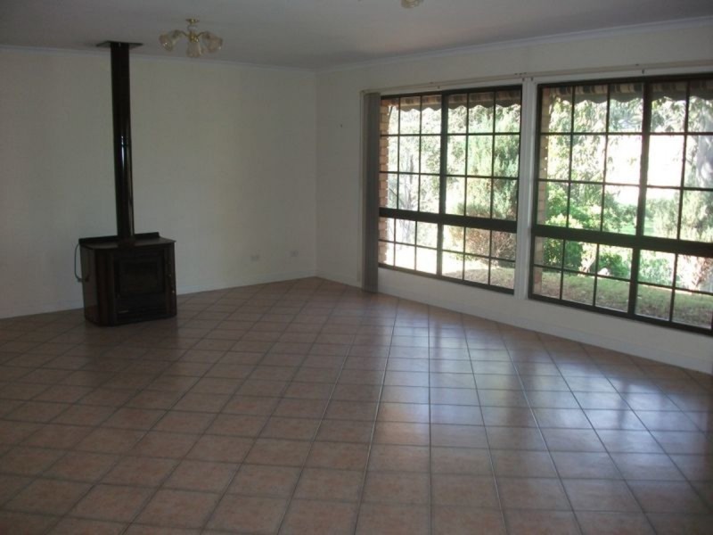 15 Latimer Crescent, Trott Park SA 5158