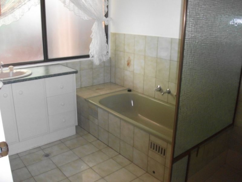 15 Latimer Crescent, Trott Park SA 5158