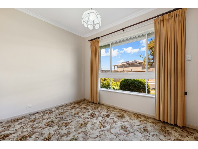 2 Marlborough Street, Fulham Gardens SA 5024