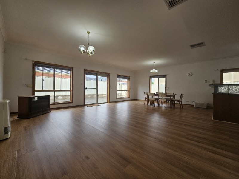 11A Strathbogie Avenue, Findon SA 5023