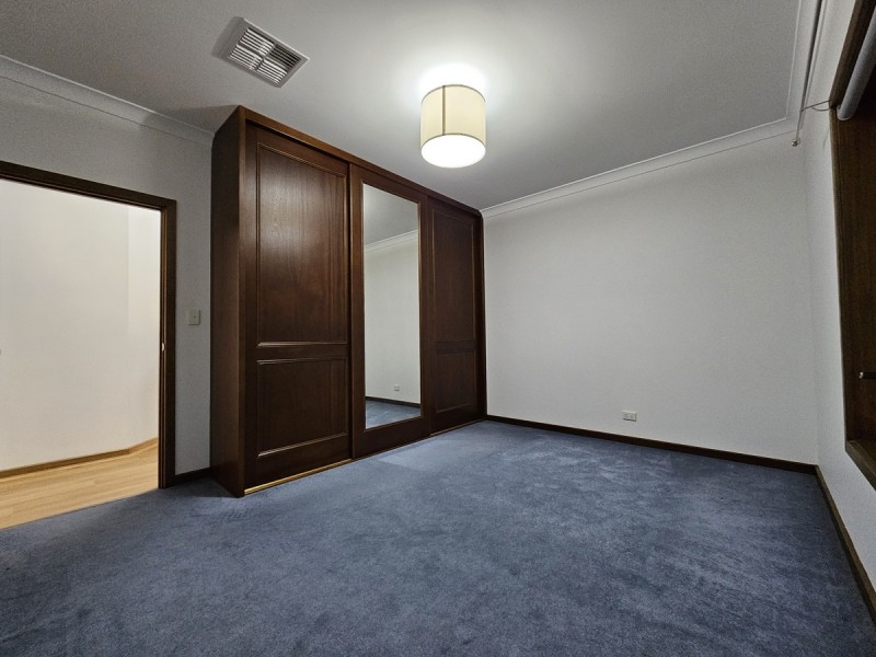 11A Strathbogie Avenue, Findon SA 5023