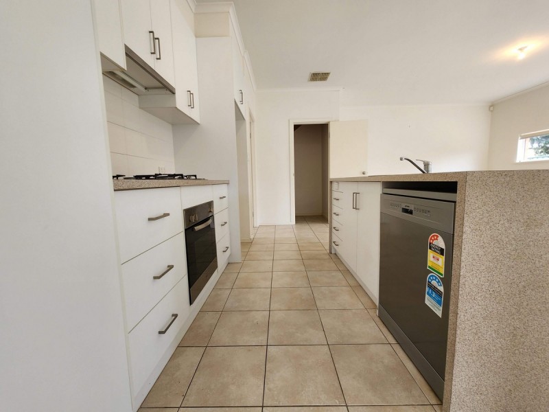 8 Waterton Lane, Mawson Lakes SA 5095