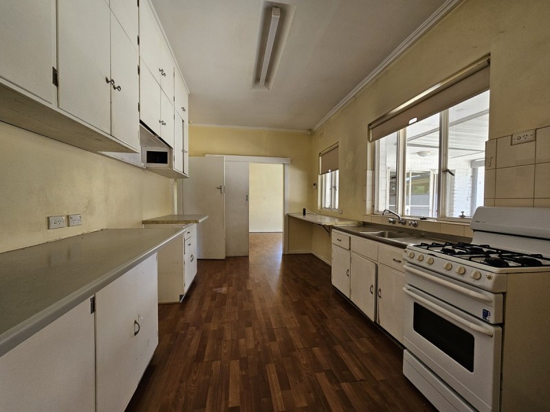 31 Hughes Avenue, Henley Beach SA 5022