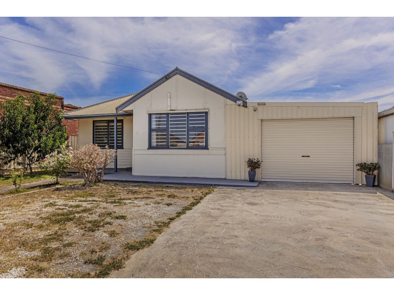 8 Third Street, Wingfield SA 5013