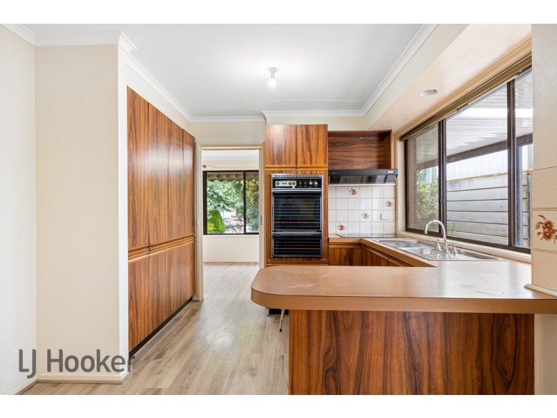 114 Adams Road, Trott Park SA 5158