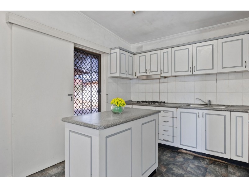 49 Dudley Crescent, Mansfield Park SA 5012