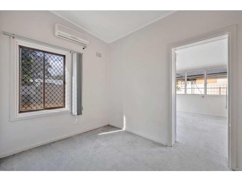 49 Dudley Crescent, Mansfield Park SA 5012