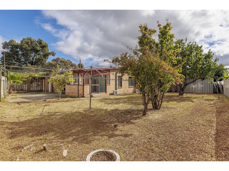 49 Dudley Crescent, Mansfield Park SA 5012
