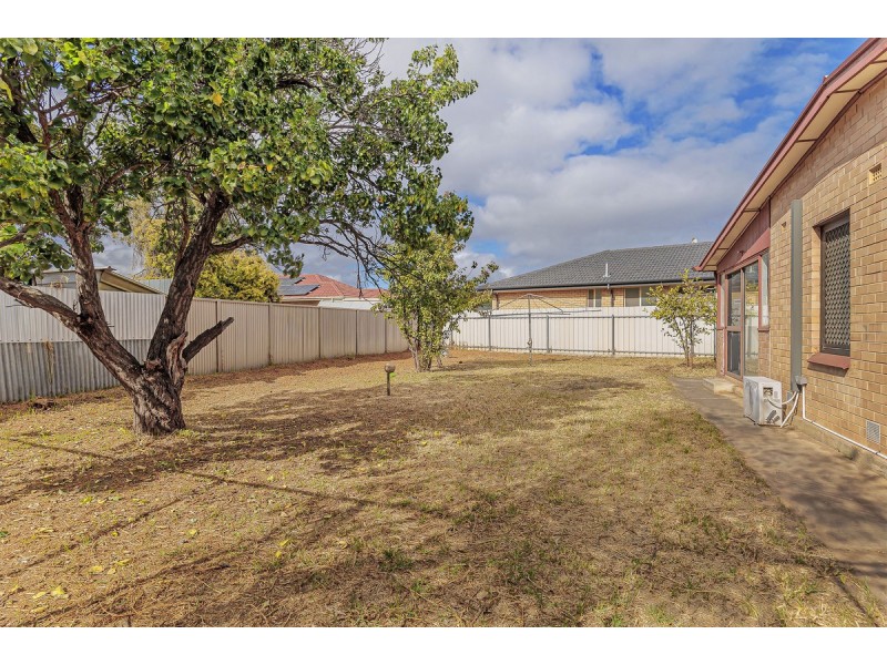 49 Dudley Crescent, Mansfield Park SA 5012