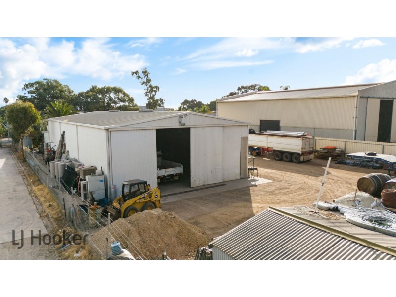 15 Newcastle Crescent, Cavan SA 5094
