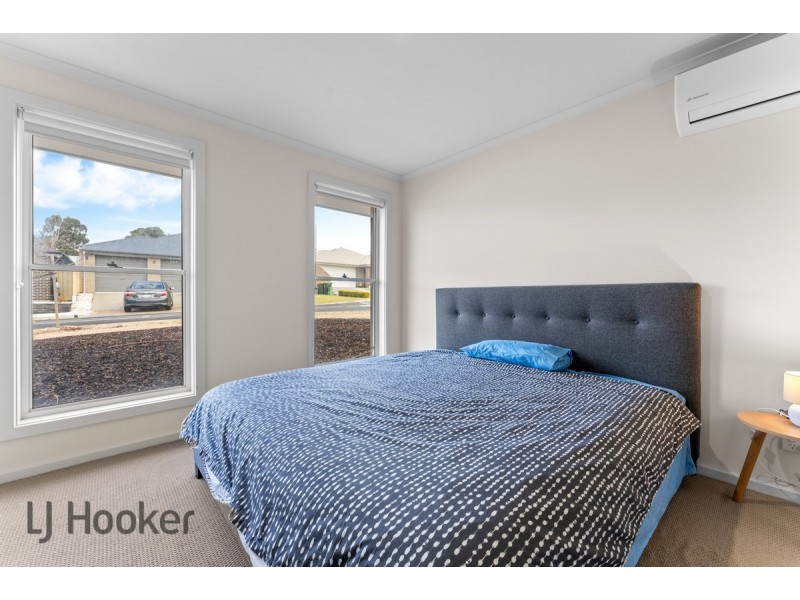 15 Fathom Crescent, Seaford Meadows SA 5169