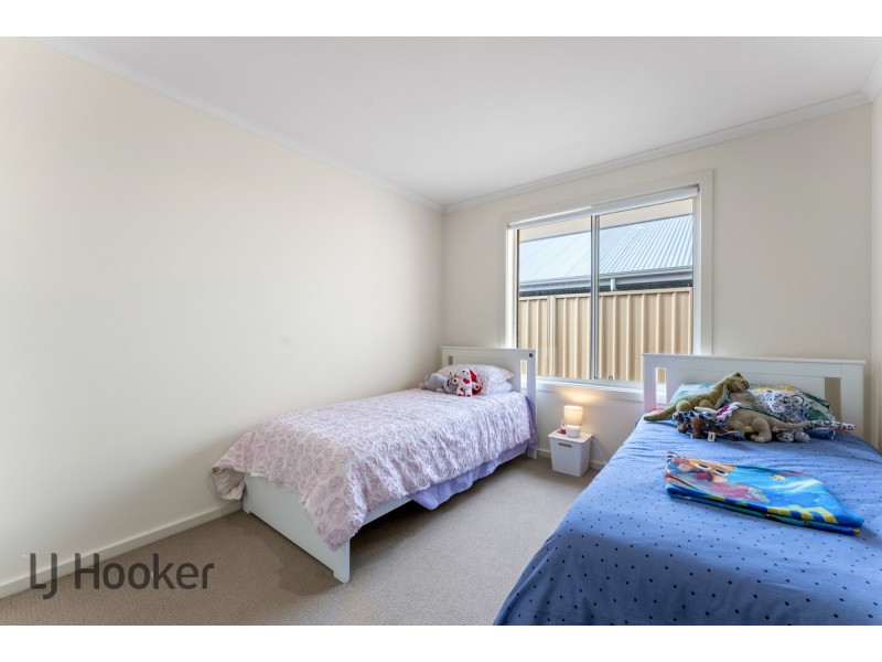 15 Fathom Crescent, Seaford Meadows SA 5169