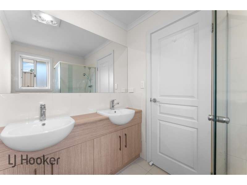 15 Fathom Crescent, Seaford Meadows SA 5169