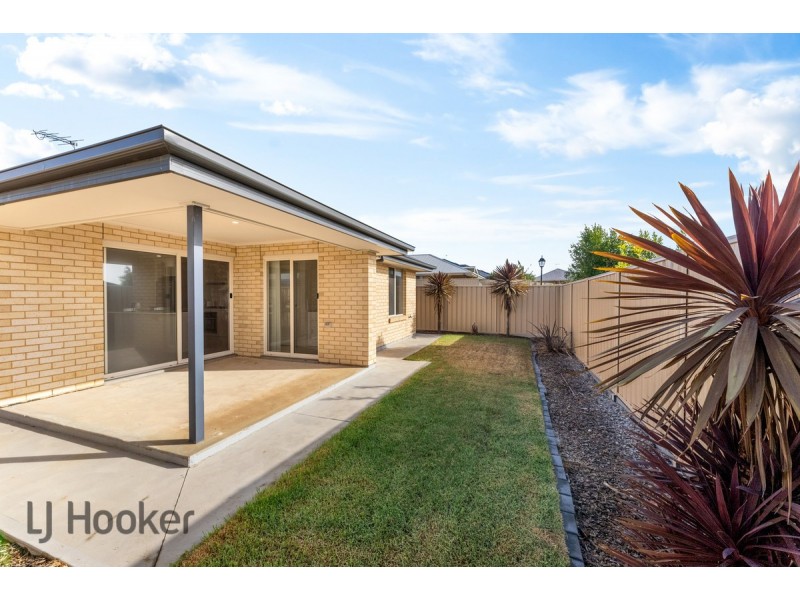 15 Fathom Crescent, Seaford Meadows SA 5169