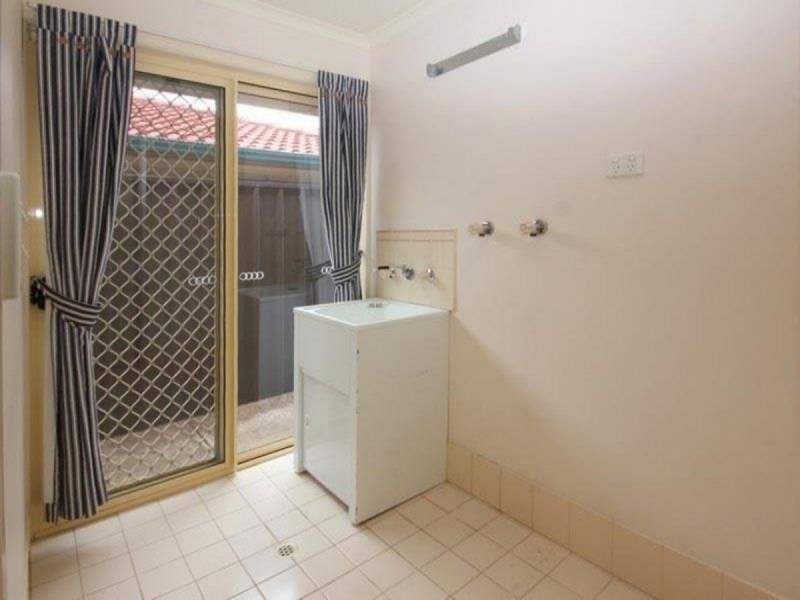 2/43-45 Chynoweth Avenue, Hackham SA 5163