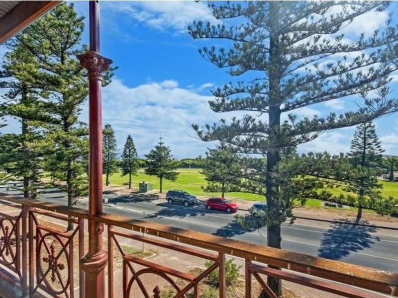 66 Esplanade, Semaphore SA 5019