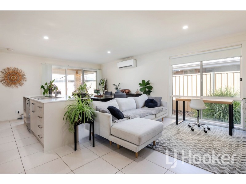 6 Gladstone Road, Seaford Meadows SA 5169