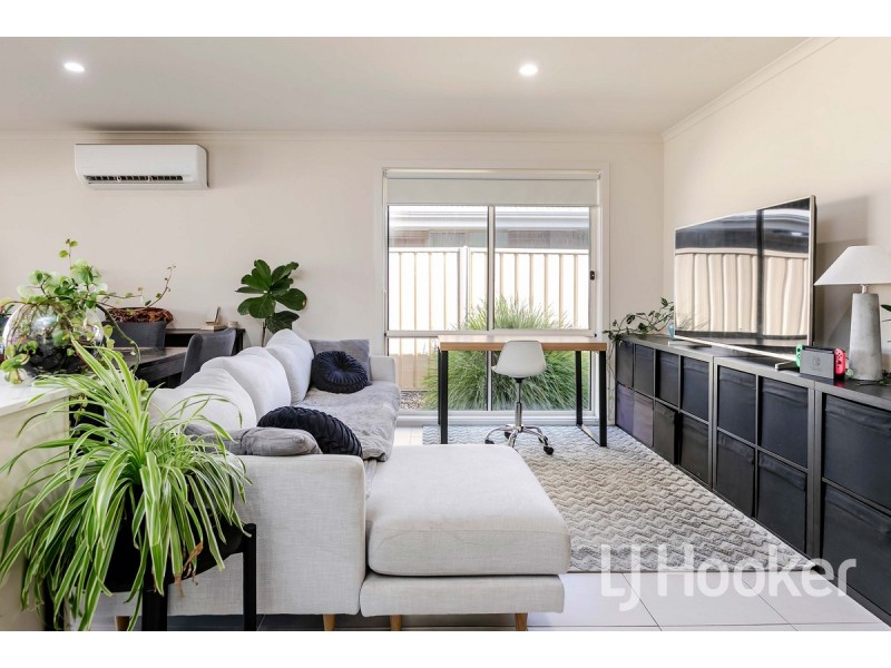 6 Gladstone Road, Seaford Meadows SA 5169