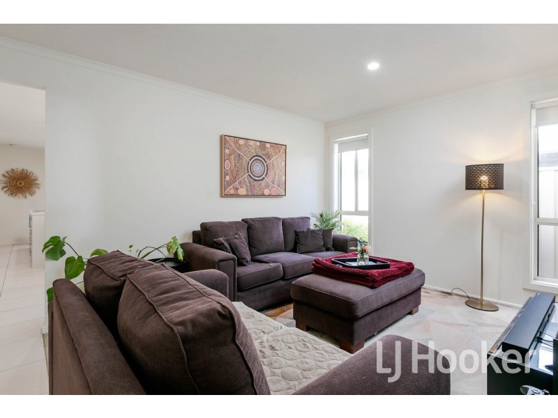 6 Gladstone Road, Seaford Meadows SA 5169