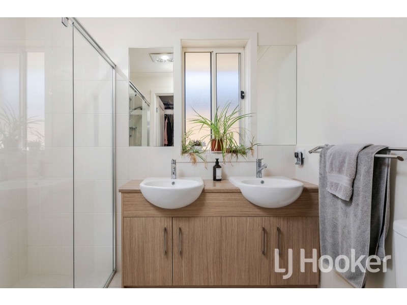 6 Gladstone Road, Seaford Meadows SA 5169